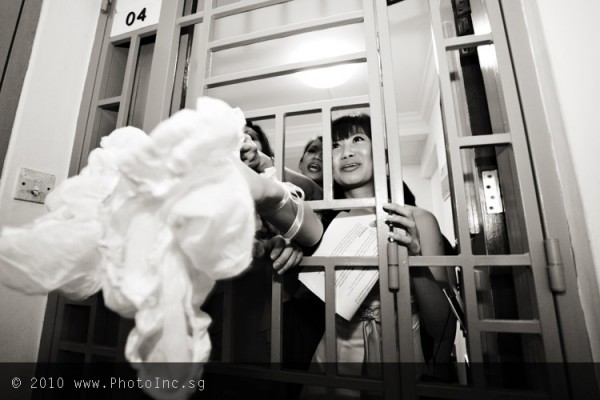 Actual Day Wedding Photography by Singapore Photographer from PhotoInc