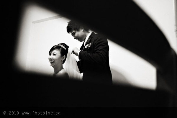 Actual Day Wedding Photography by Singapore Photographer from PhotoInc